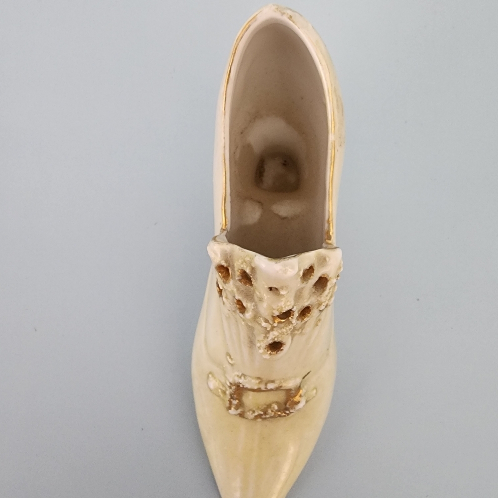 Porcelaine Elegant Cream Women's Color Shoe.  Knic Knac